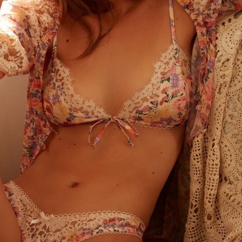 For love and lemons gardenia set